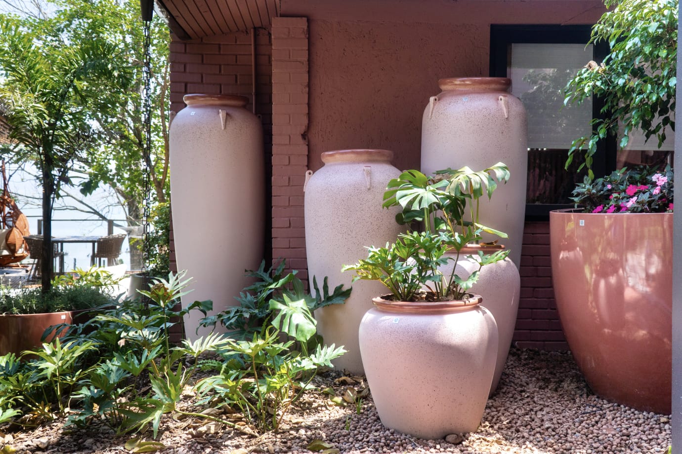 Como decorar com vasos