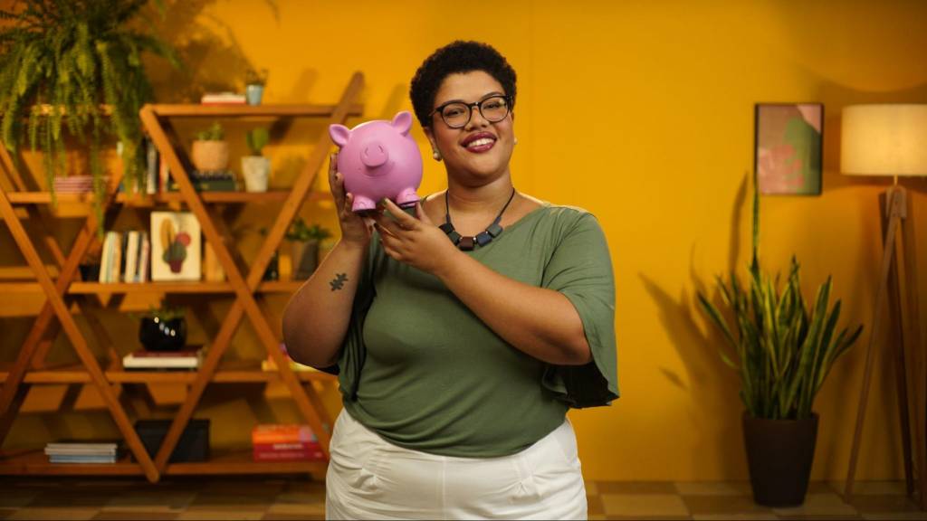 Como usar o 13º salário para finalmente sair do vermelho em 2025