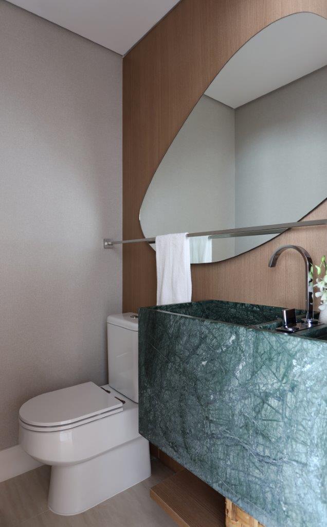 17 ambientes com espelhos orgânicos para se inspirar