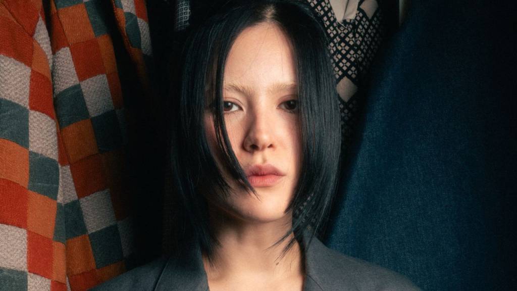 A ascensão de Ana Clara Watanabe, uma das estilistas mais promissoras do Brasil