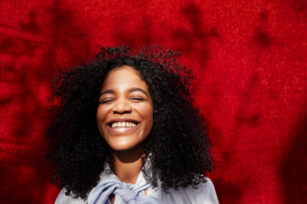 6 cortes para cabelos crespos e cacheados que vão bombar em 2025