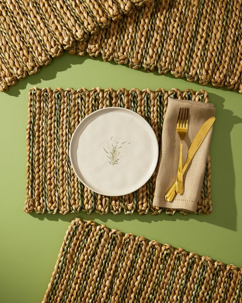 Mesa posta para a casa