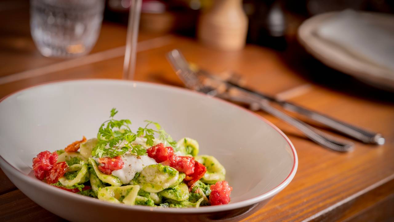 Receita de orecchiette com molho de brócolis do restaurante Marena Cucina