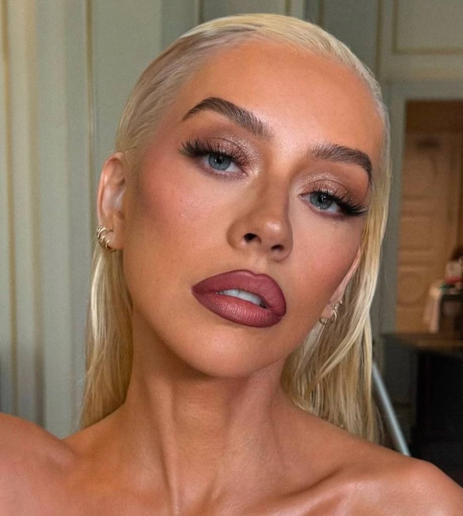 Christina Aguilera fez quais procedimentos estéticos?