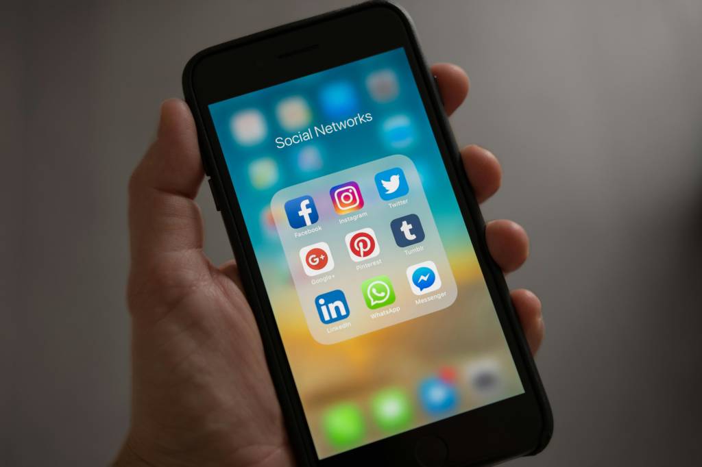 sinais-relacionamento-tem-volta-redes-sociais Como reconquistar o meu ex?