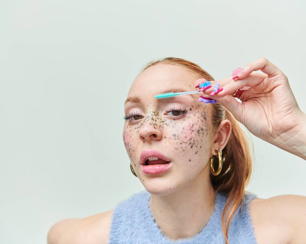 Sobrancelhas intactas: 4 opções de máscaras fixadoras para testar e amar