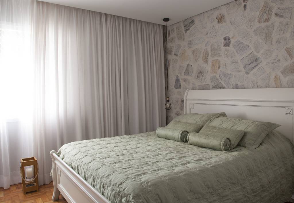 Quarto com pedras