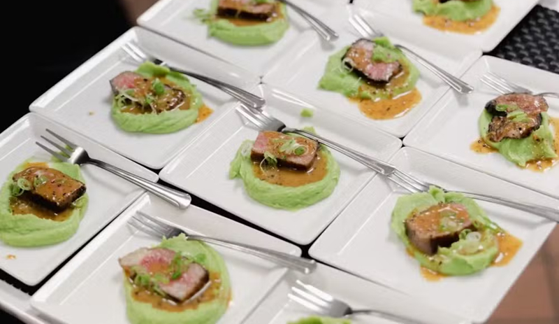Wagyu com purê de batata, wasabi e ponzu será servido no jantar pós-Oscar 2025