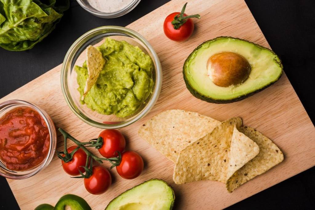 3 receitas de guacamole para inovar o cardápio em casa