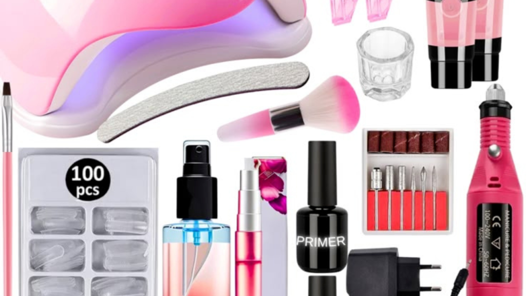 Confira a lista de materiais necessários para fazer unhas de gel em casa