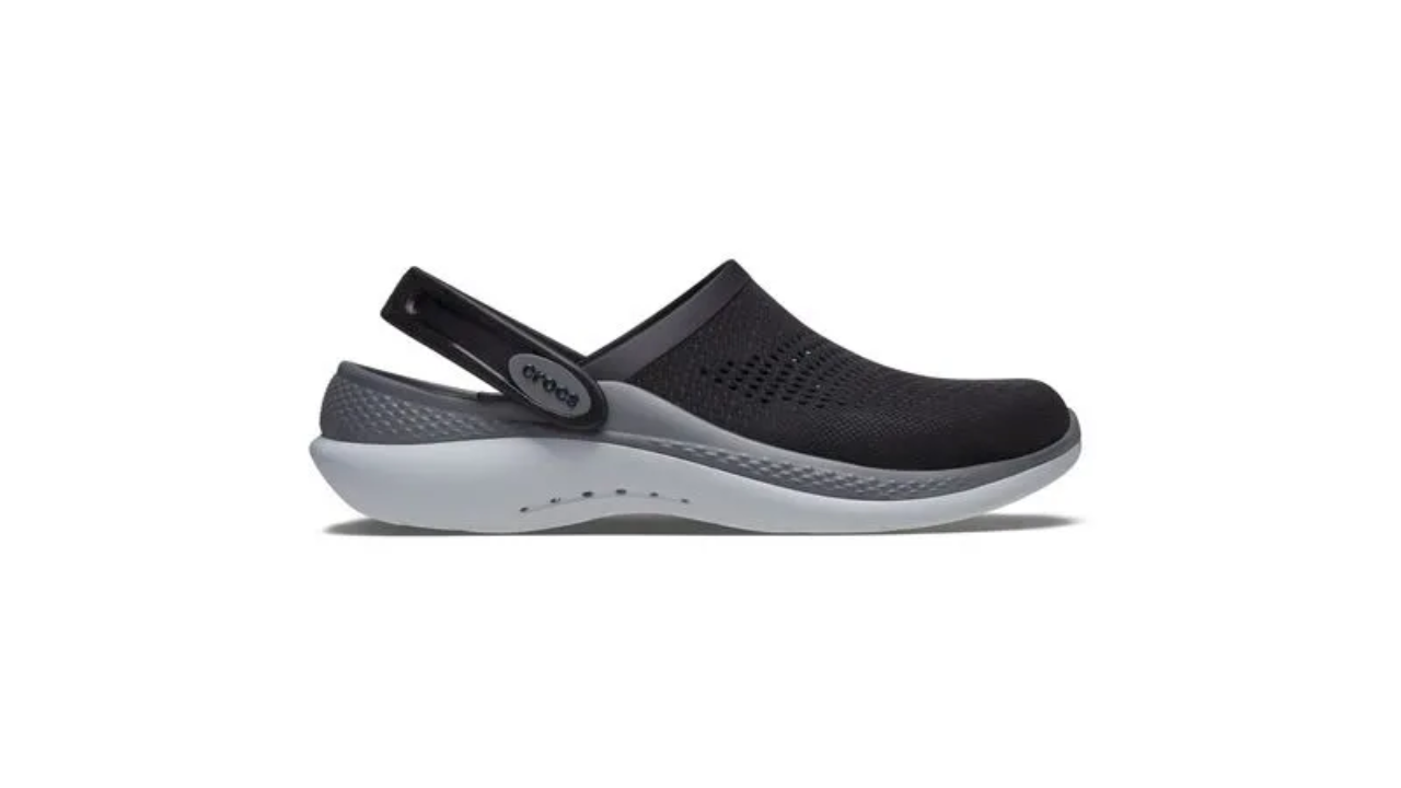 imagem de crocs masculino na cor preta