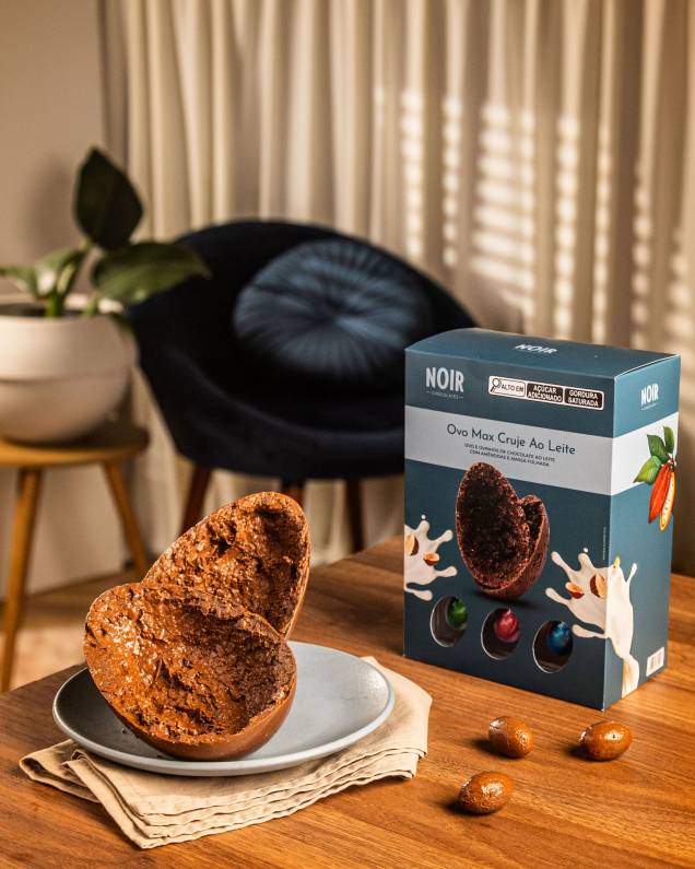 Ovo Max Cruje ao leite, amêndoas e massa folhada Noir Chocolates 140g - R$ 62,90 Ovo Max Cruje ao leite, amêndoas e massa folhada Noir Chocolates 140g - R$ 62,90