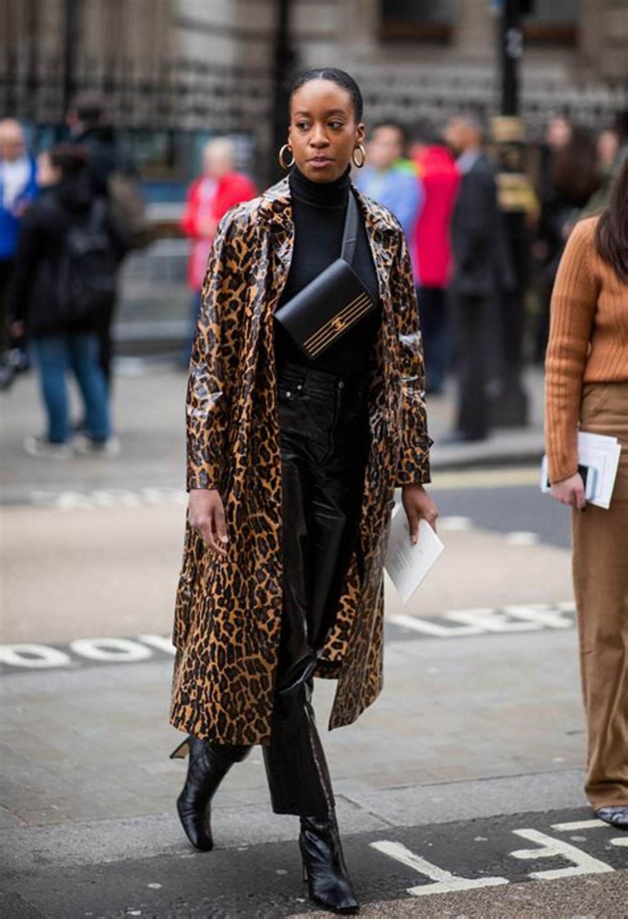 Visual fashionista com proporções oversized