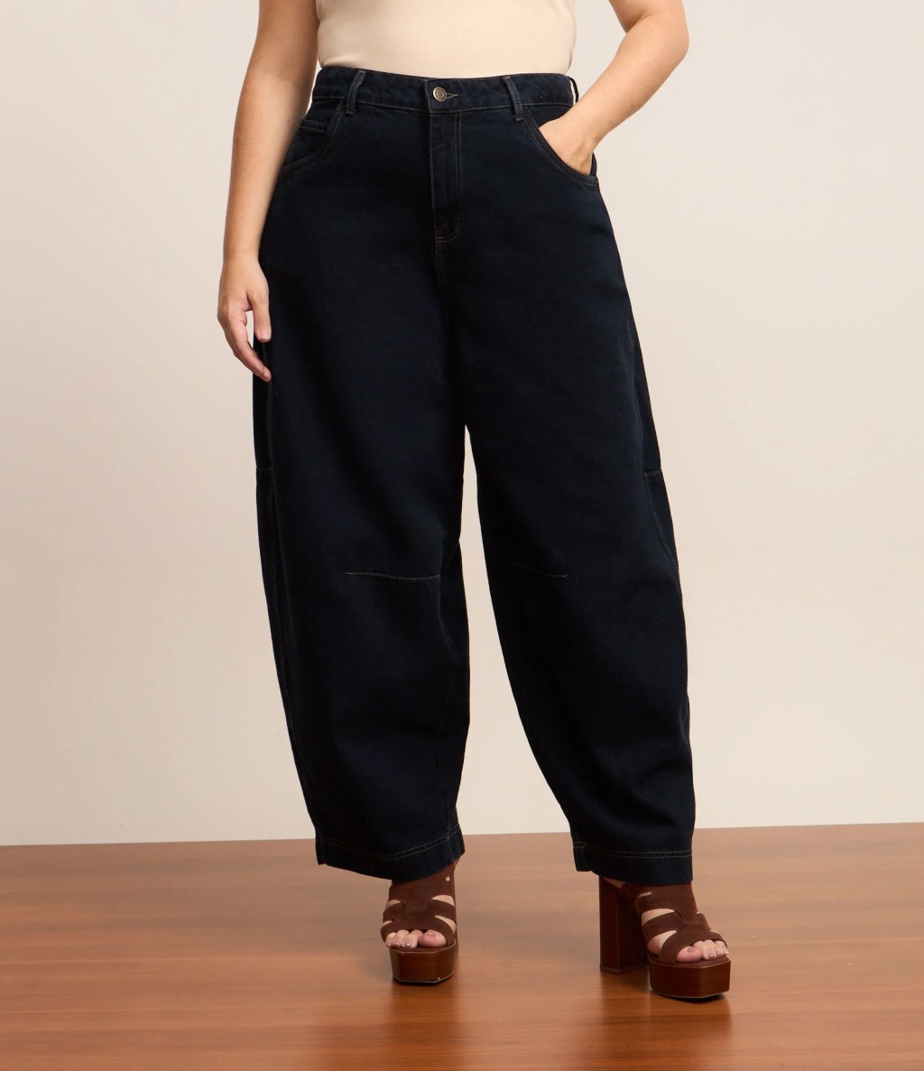 Calça jeans preta plus size