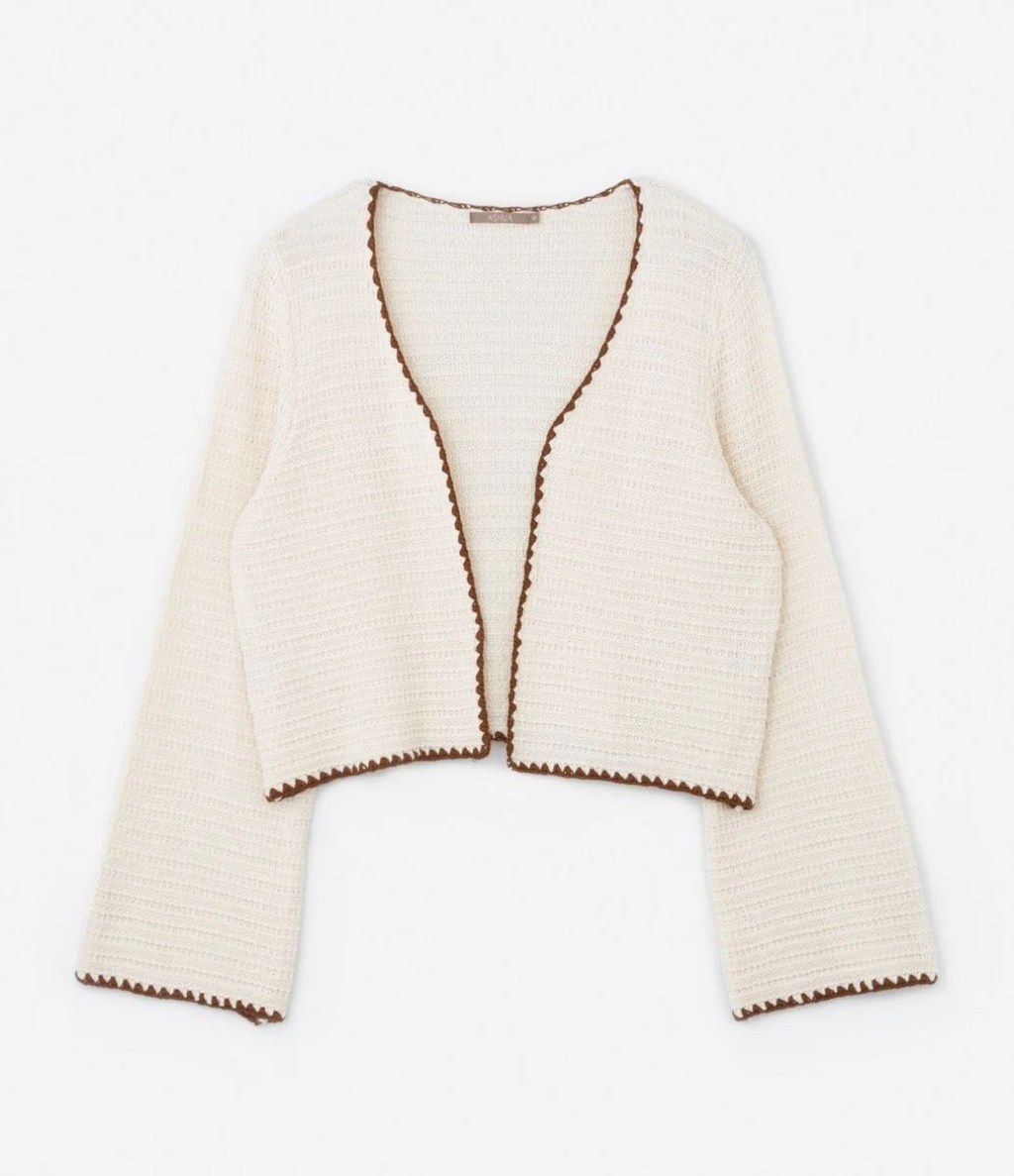 Casaco branco plus size