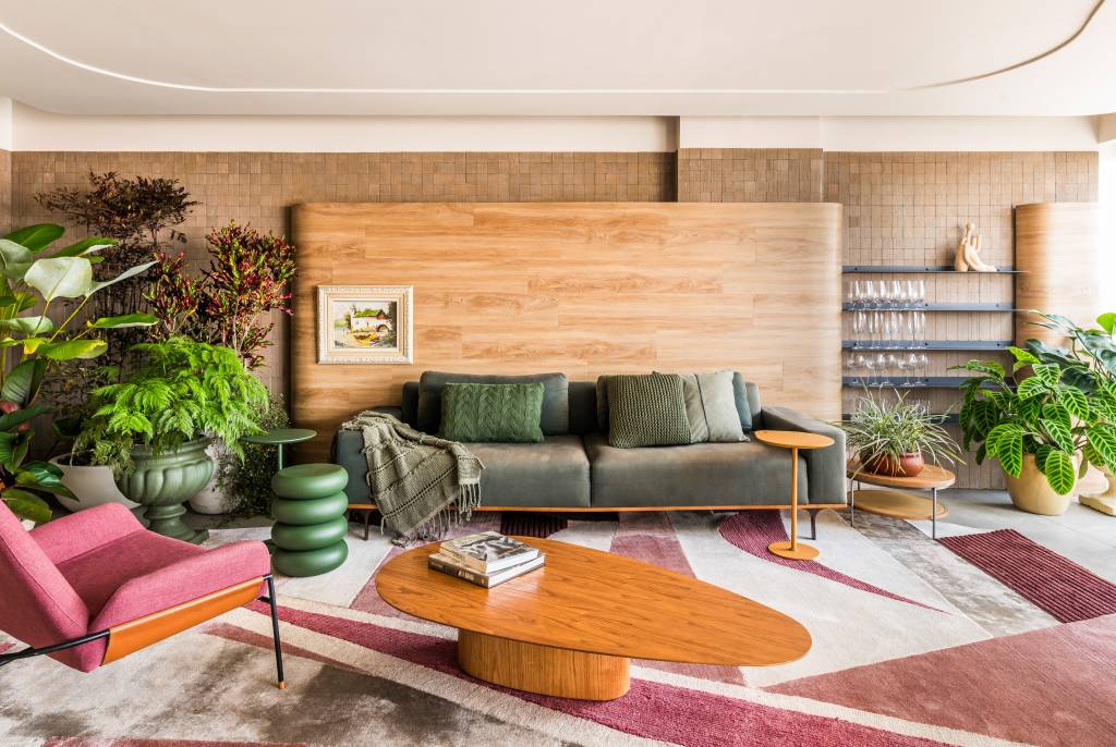 Como colocar manta no sofá: 4 ideias práticas e bonitas