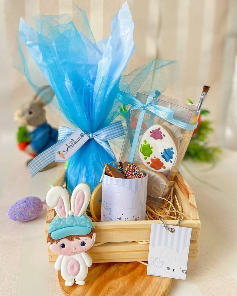 Kit de Páscoa infantil pode ter Chocolates, brinquedos e artigos de colorir
