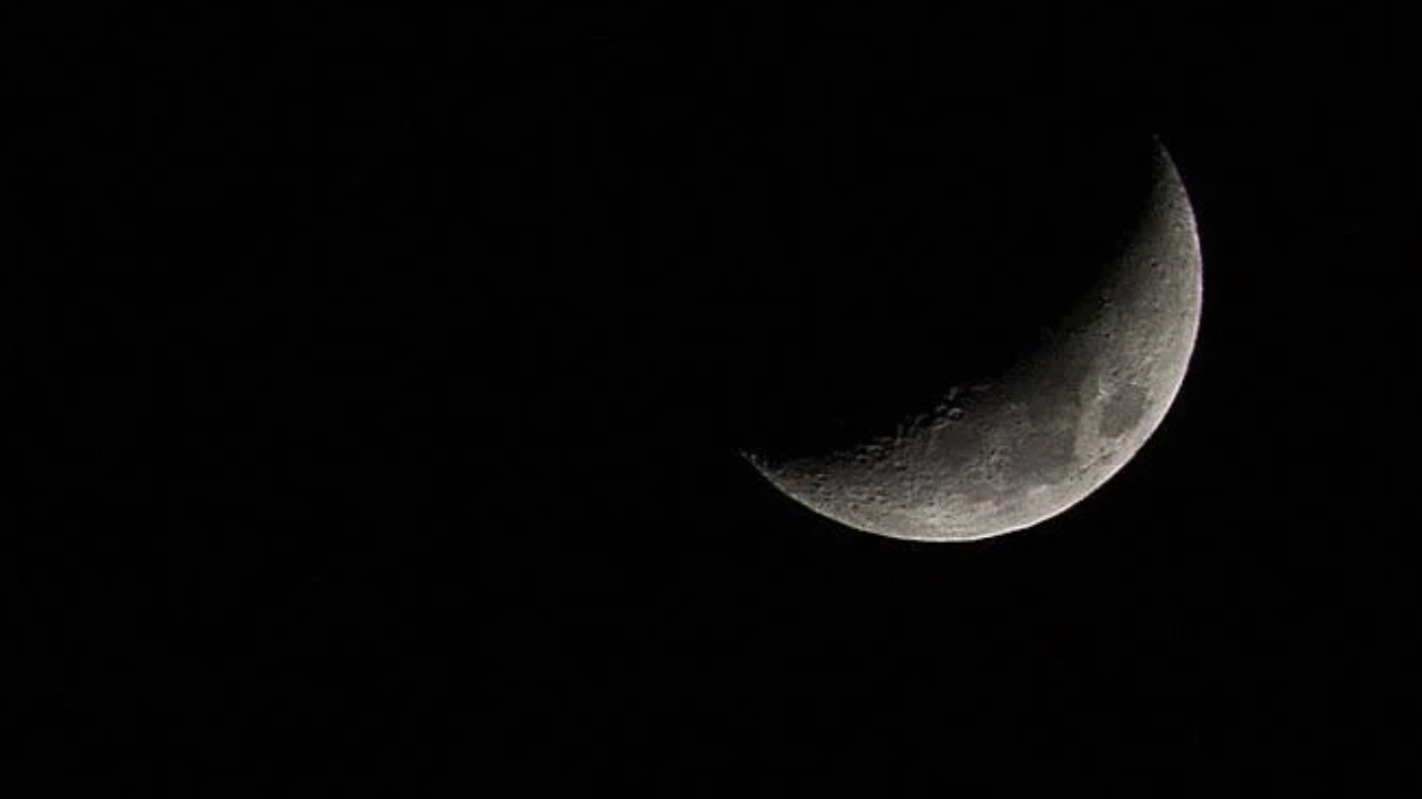 A lua cresecente é para quem gosta que o cabelo cresça rápido