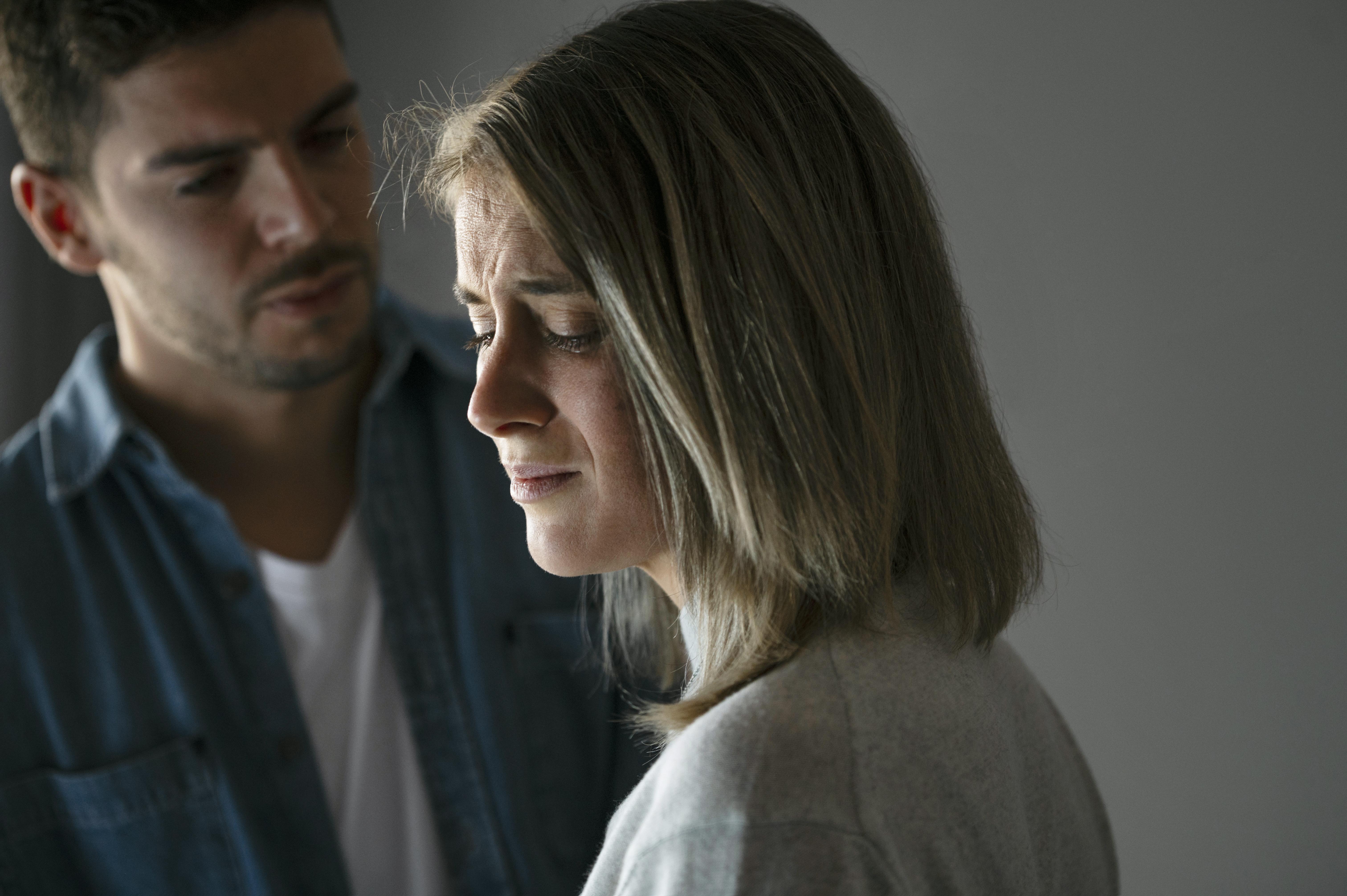 Entenda e identifique possíveis abusos em seu relacionamento não-monogâmico