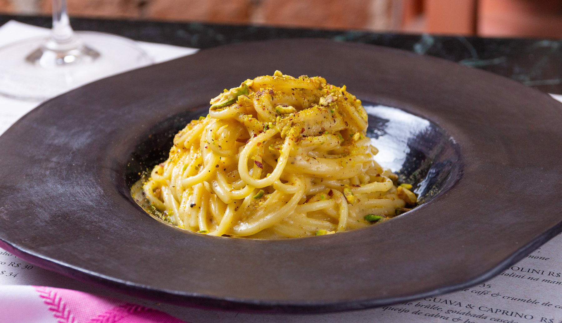 Receita de cacio e pepe