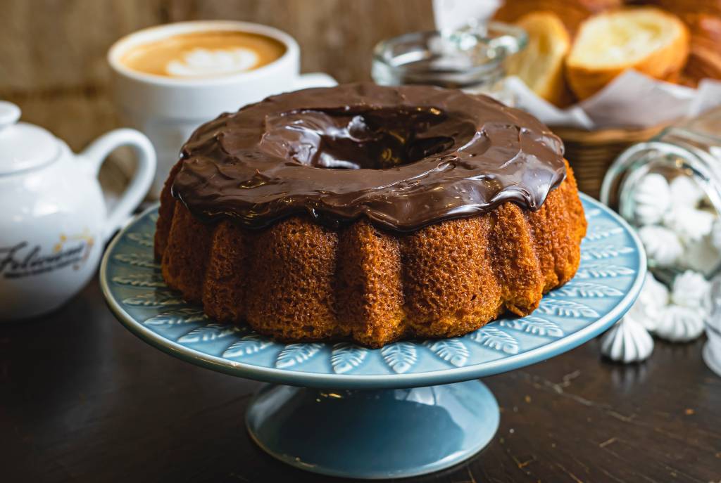 Bolo de cenoura é uma boa pedida para fazer na Páscoa