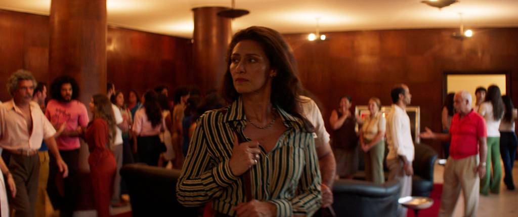 O Agente Secreto Após ser aplaudido por 13 minutos no Festival de Cannes, o filme já tem estreia garantida em mais de cinco países