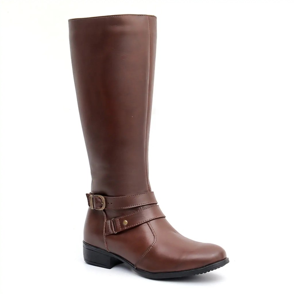 Bota de cano alto marrom