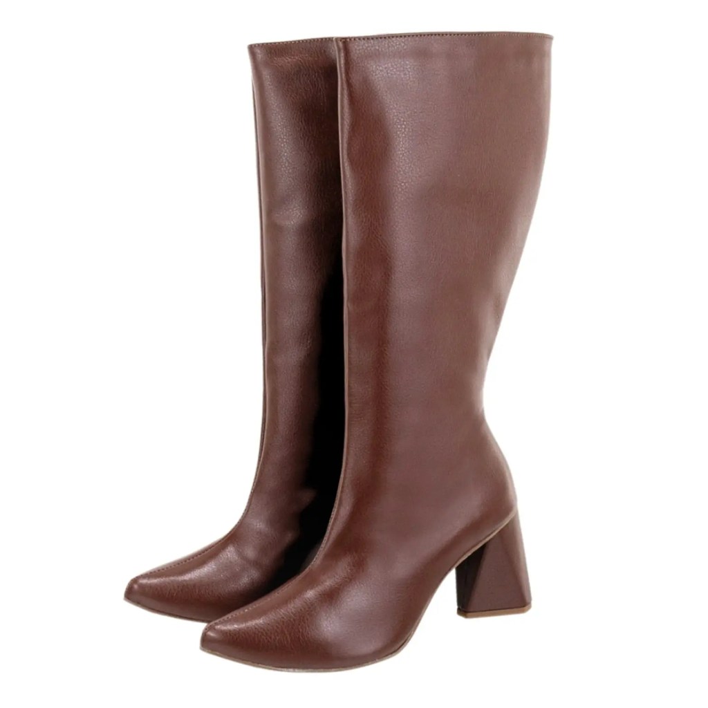 Bota de cano alto marrom