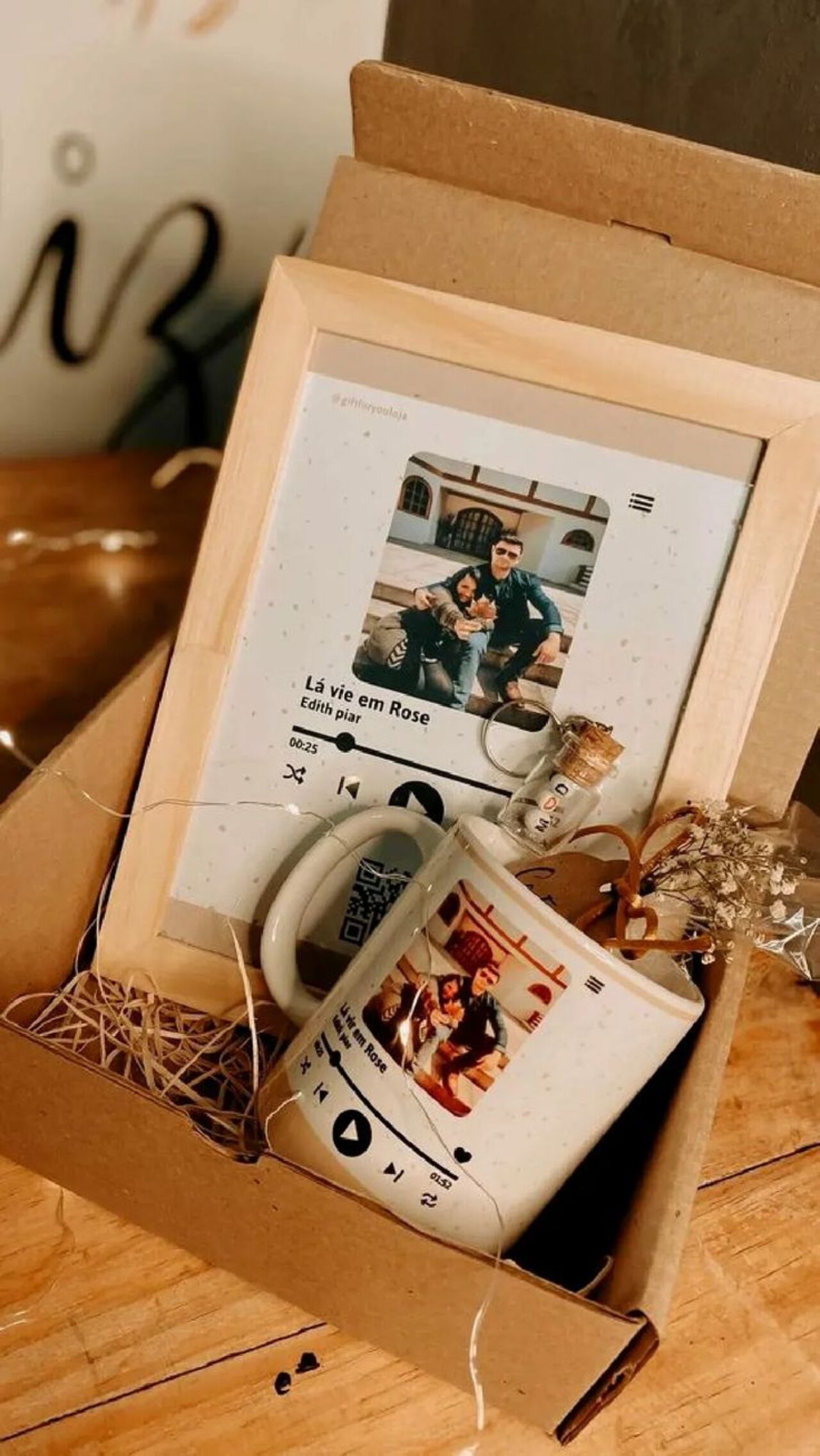Caneca com QR code para música.