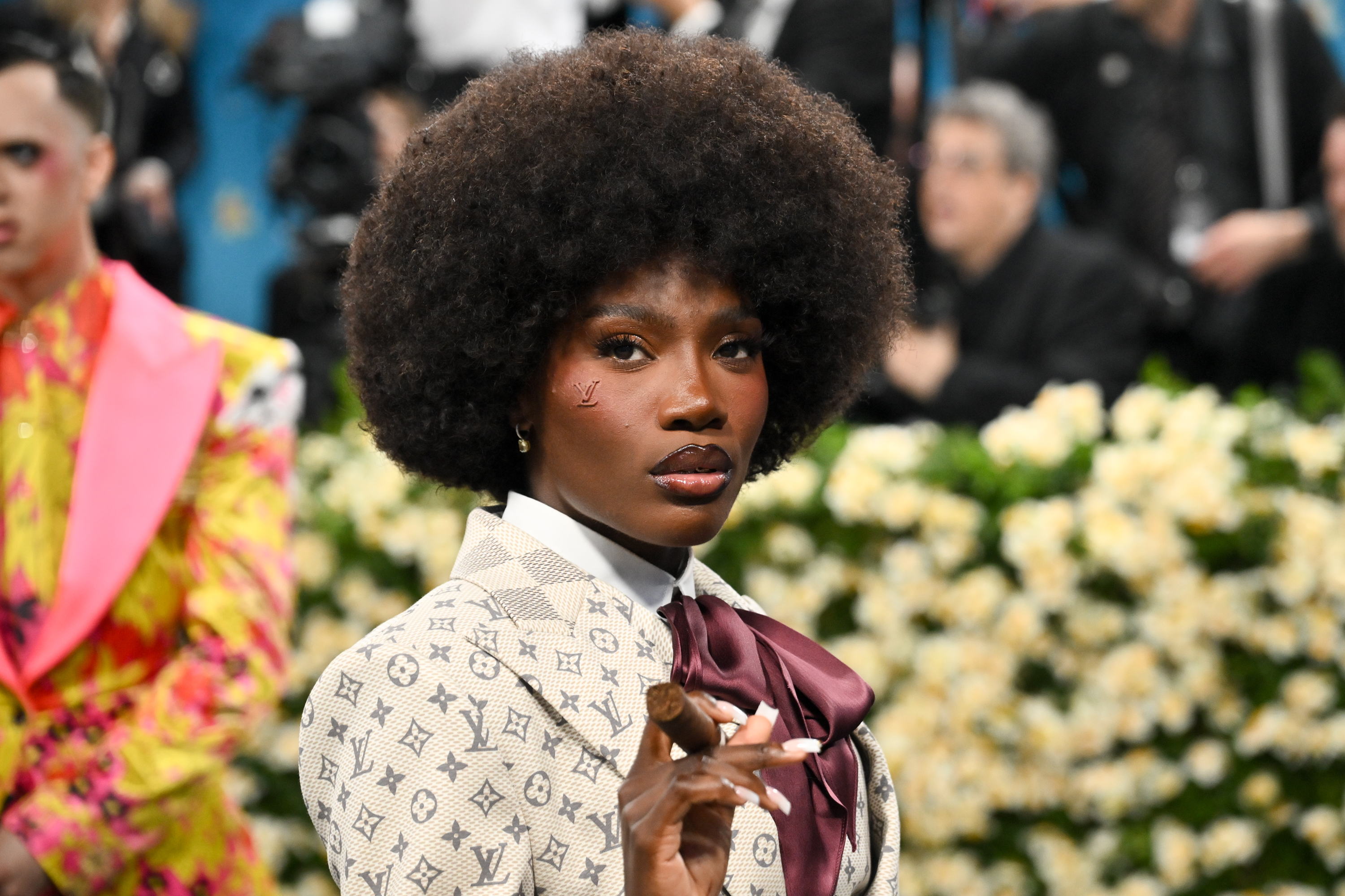 Famosas apostam em beleza natural no MET Gala 2025