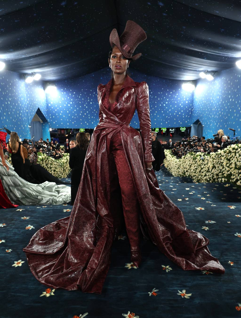 The 2025 Met Gala Celebrating “Superfine: Tailoring Black Style” – Red Carpet Jodie Turner-Smith no MET Gala 2025