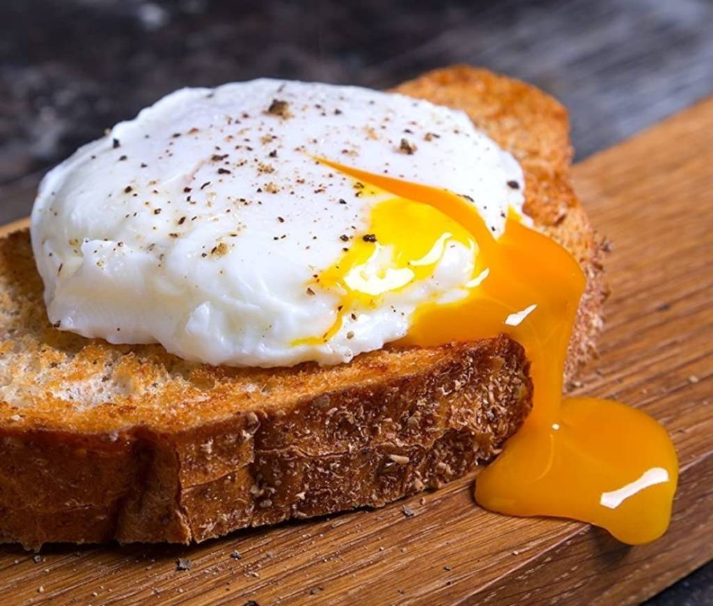 Como fazer ovo pochê com gema cremosa? Chef ensina