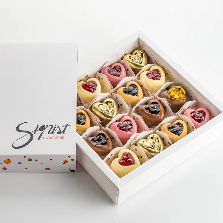 Bons chocolates adoçam este dia.