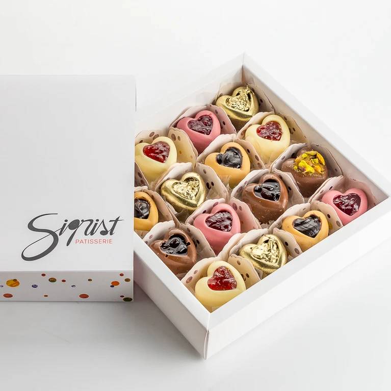 Bons chocolates adoçam este dia.