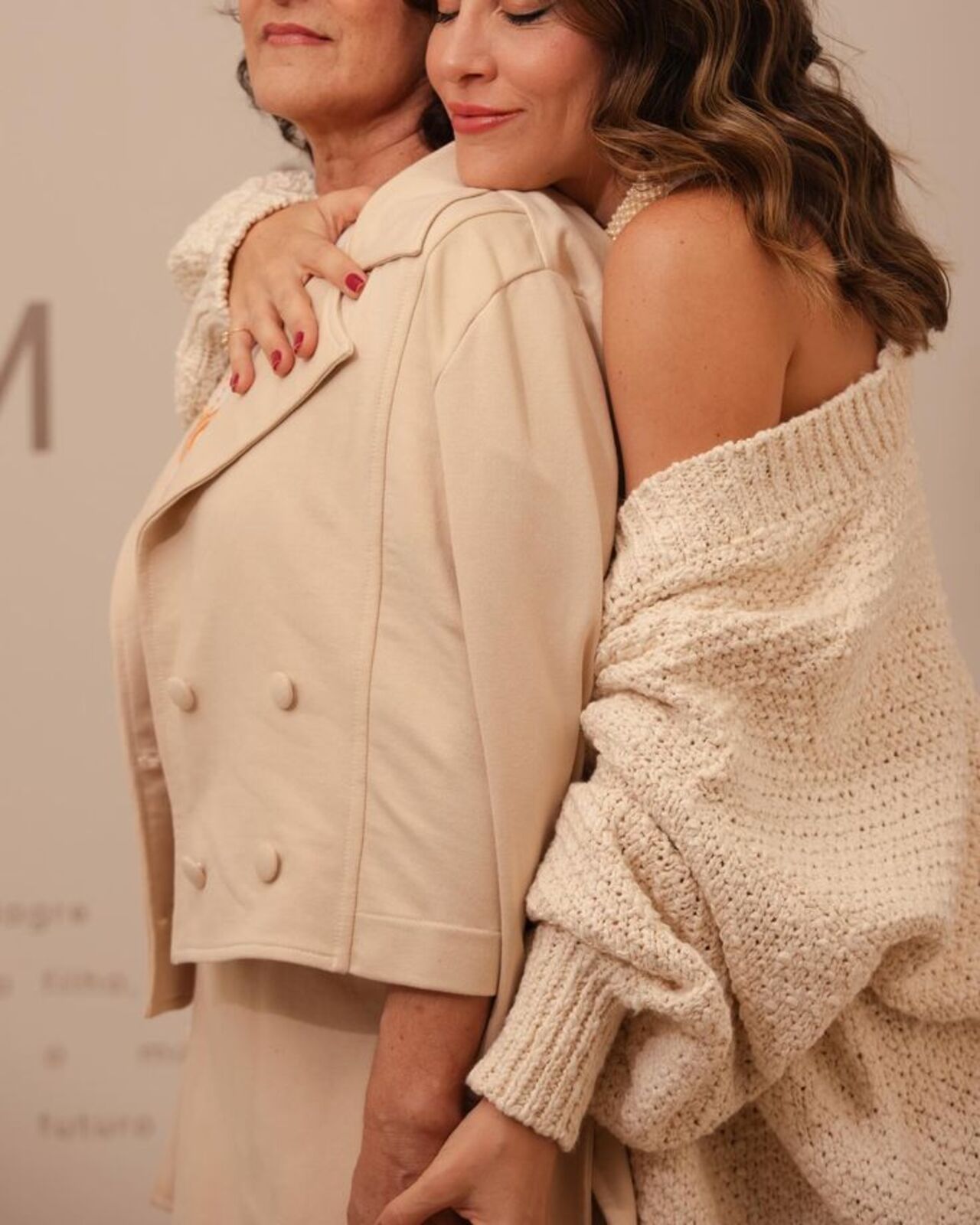 Aposte em peças fashionistas para dar de Dia das Mães neste ano.