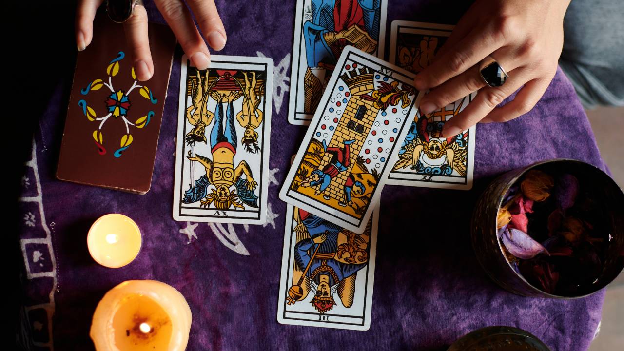 Tarô da semana: previsões entre 26/5 e 1/6 (Cavaleiro de Espadas é a carta regente da semana)