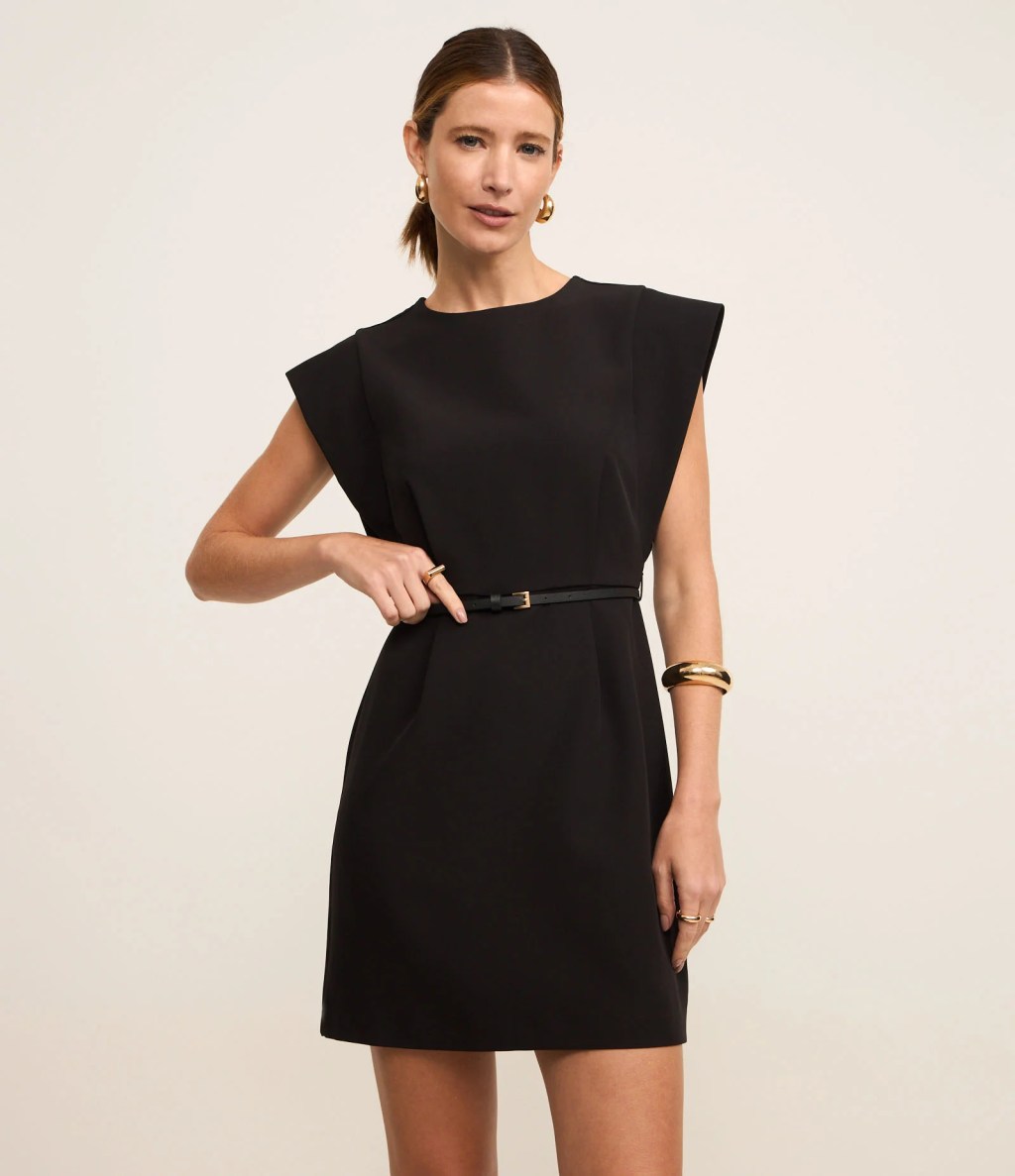 Vestido preto sem mangas