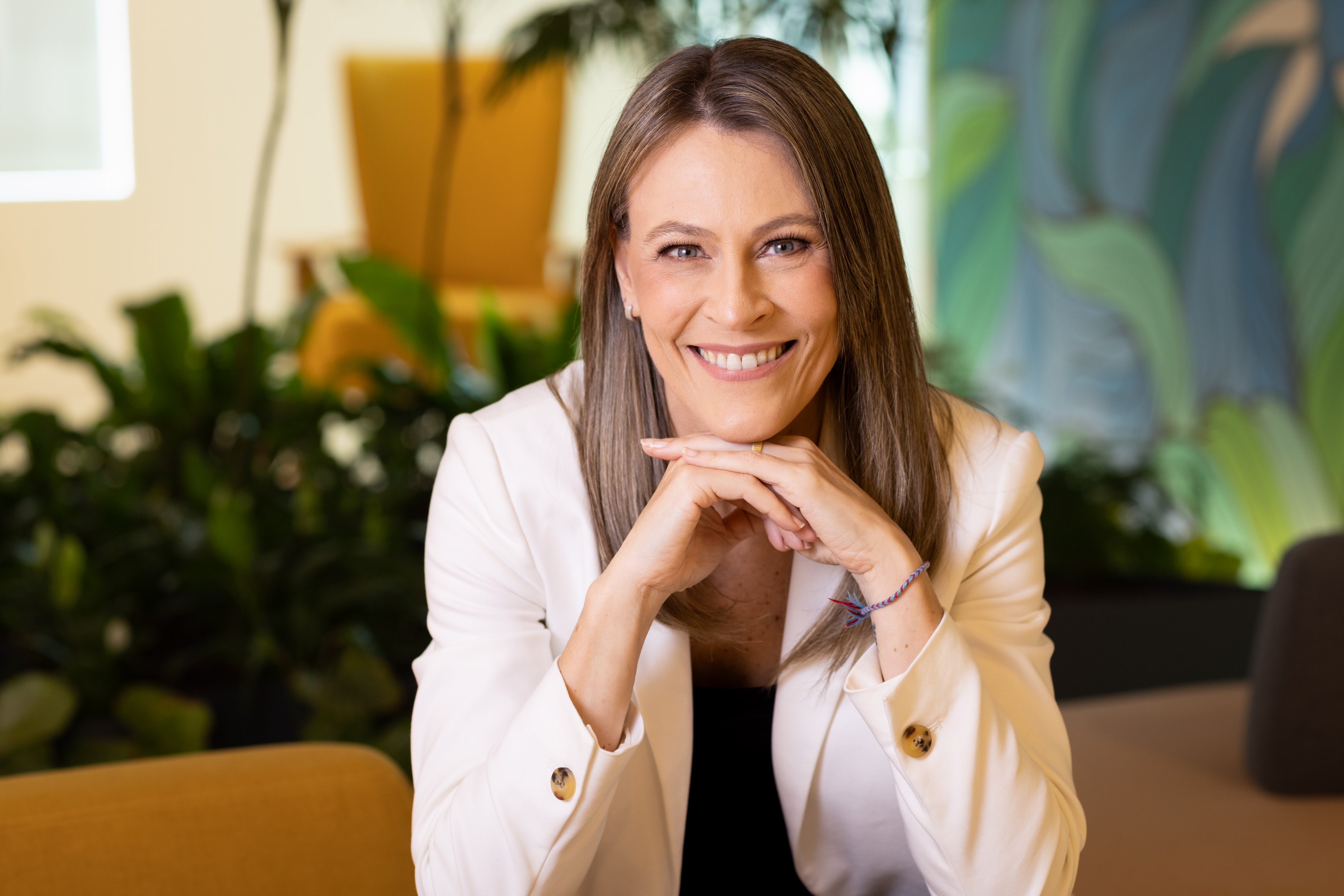 Entre filhos e viradas profissionais: a história de Ana Claudia Plihal à frente do LinkedIn