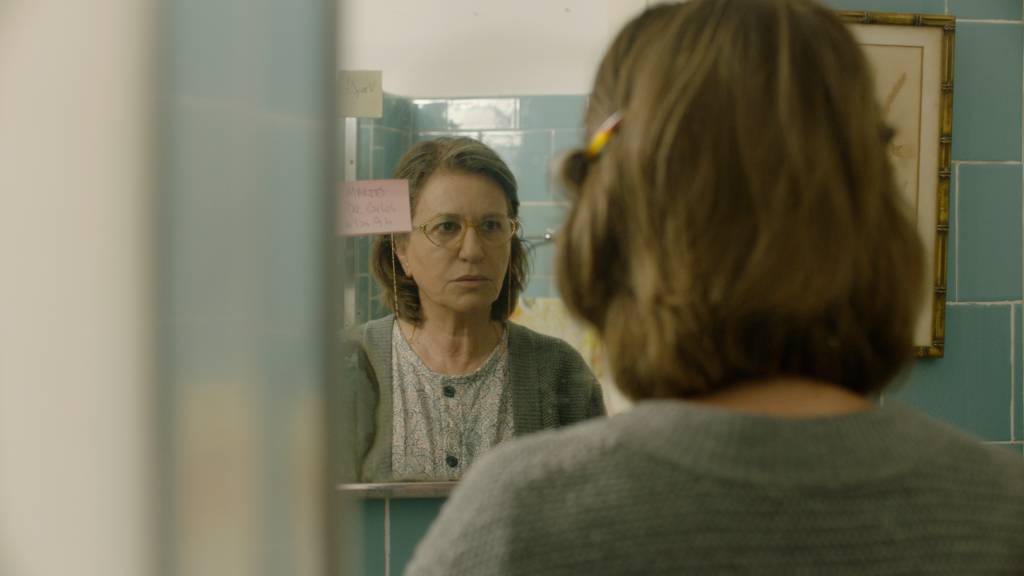 Filme A Procura de Martina A trama parte de uma avó em busca de seu neto para discutir política, a senescência e a força feminina