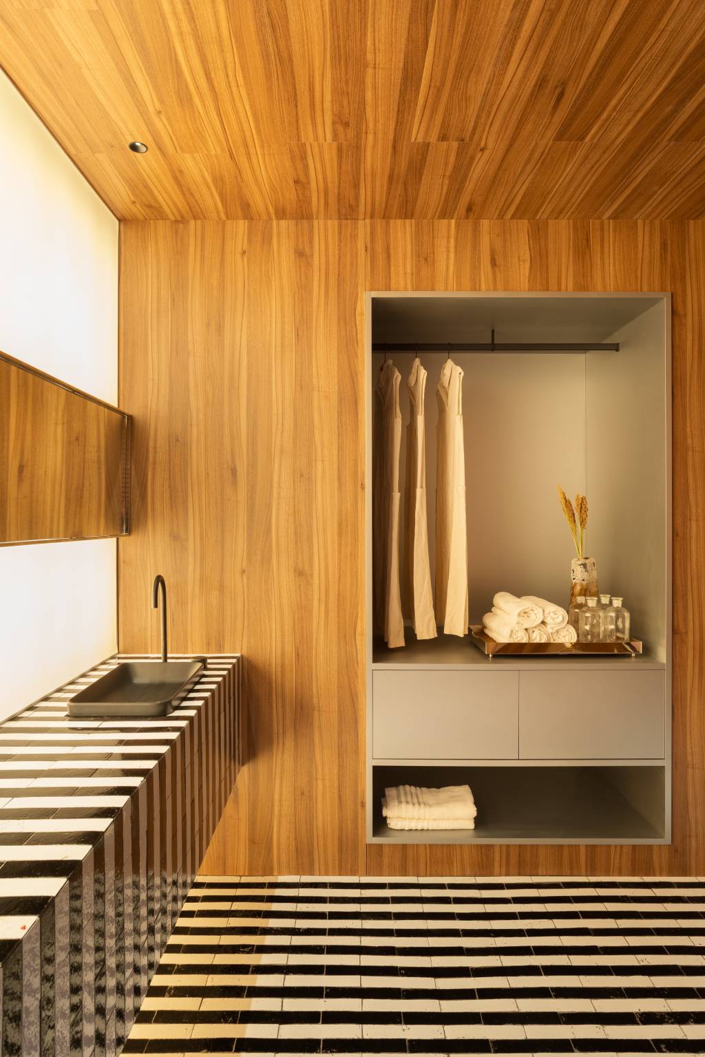 Studio Roca- Casa Brastemp-MCA Bancada de azulejos está em alta em 2025