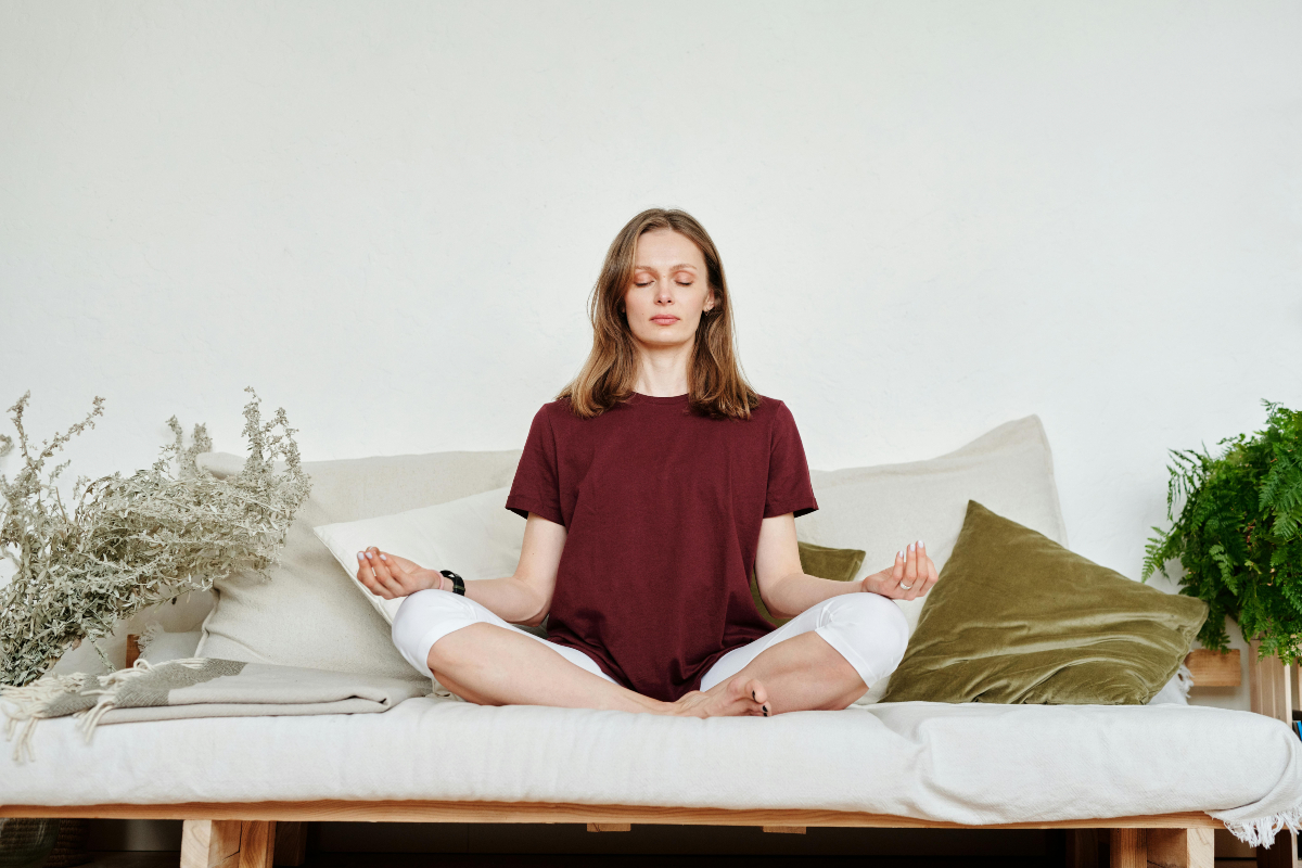 Cantinho zen: passo a passo para criar um espaço de meditação em casa