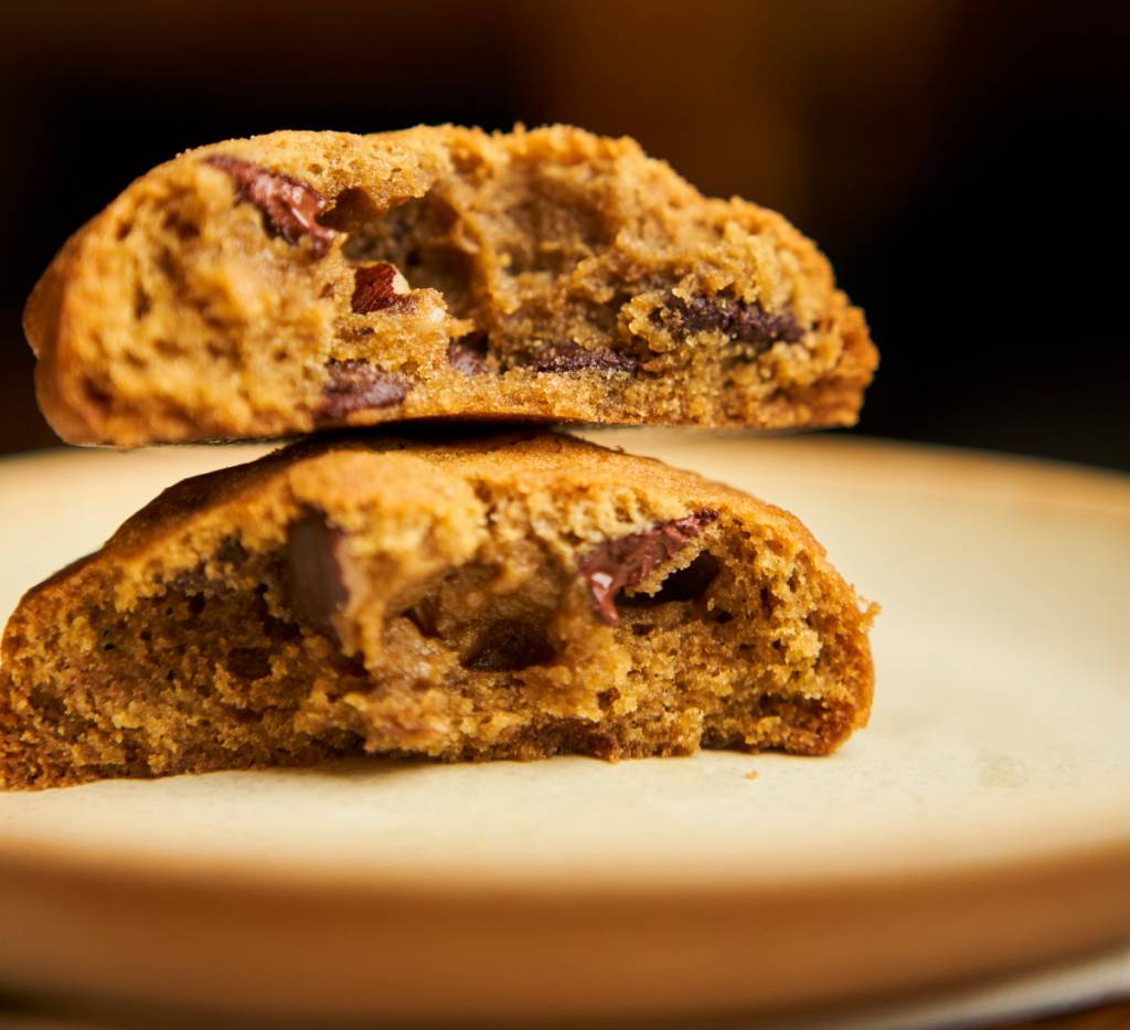cookies-diferentes-cookie-de-chocolate-e-castanha-do-para Cookie de chocolate e castanha-do-Pará