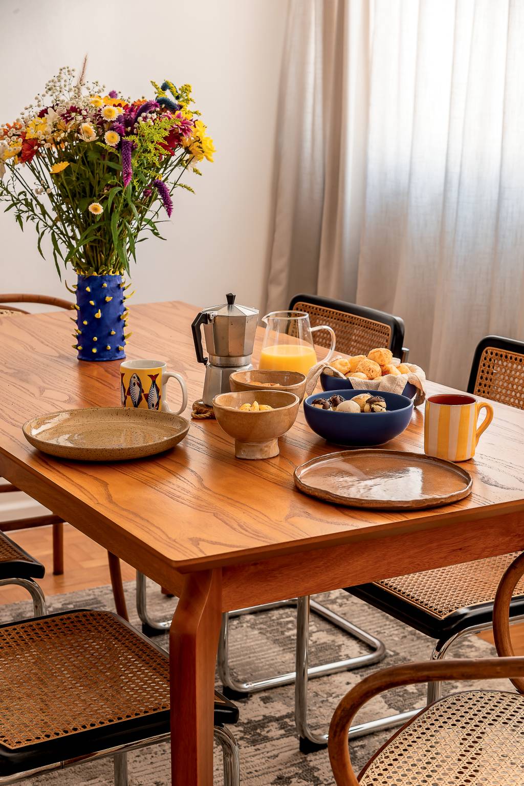 decoracao-mesa-posta O lar de Gui e Tavio na revista CLAUDIA