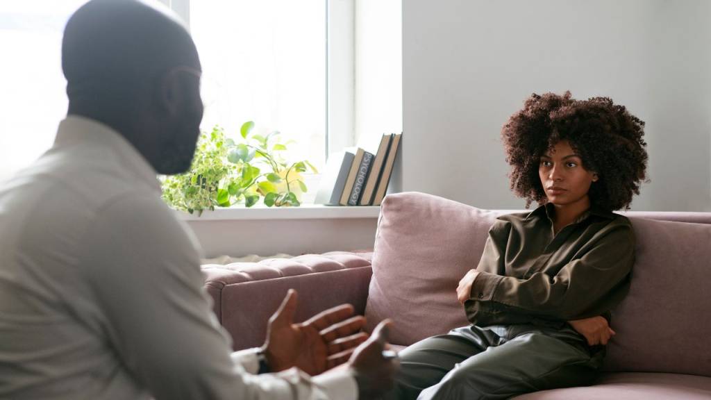 Quer faltar na terapia? Veja o que isso pode revelar sobre você