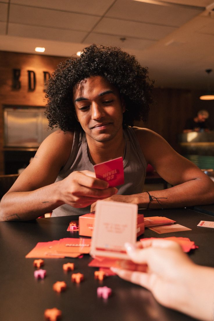 jogo-dia-dos-namorados Isso Não É Um Jogo é um jogo de cartas para ser jogado entre casais.