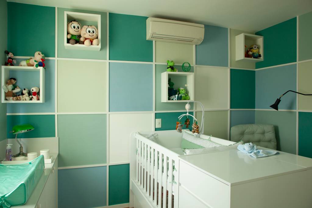 quarto-bebe-verde Paredes com três cores