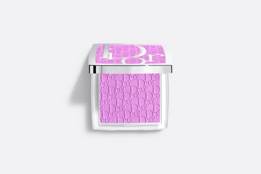 Imagem mostra blush lilás da Dior.