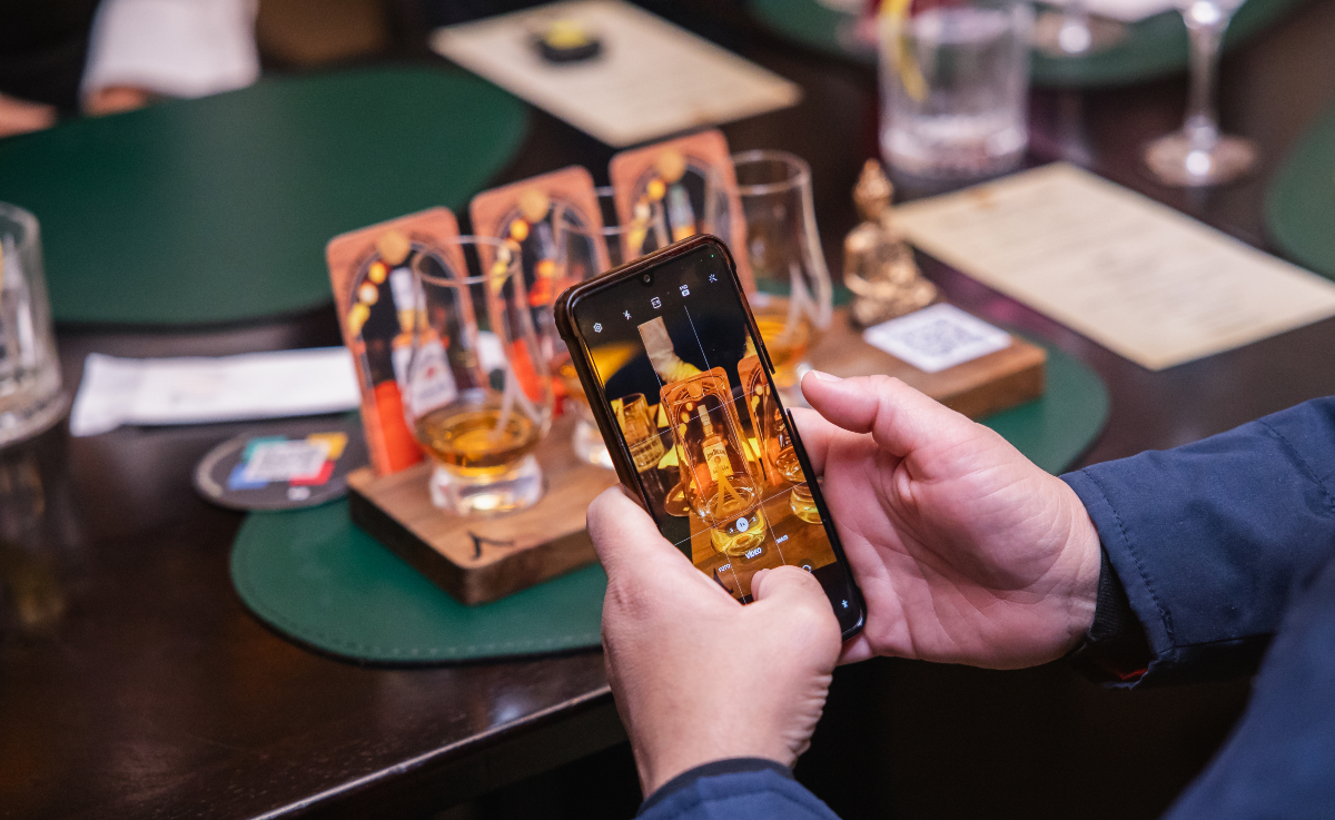 A experiência começou em julho deste ano no bar TAJ, em Curitiba