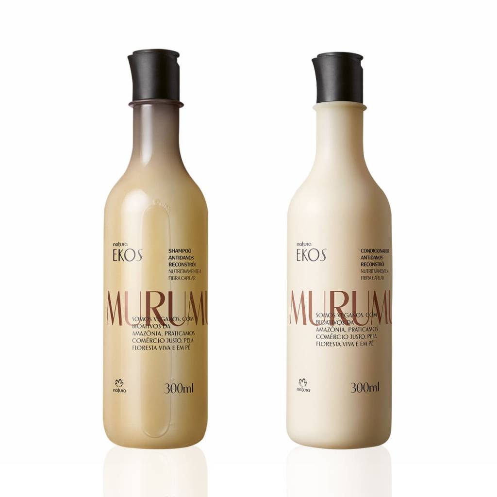 Imagem mostra shampoo e condicionador da Natura, linha Murumuru, que deixa o cabelo desmaiado e hidratado. As embalagens são transparentes, mas com tampa e letreiro marrons.