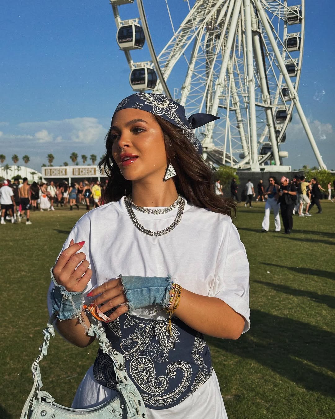 Inspiração de look de Mel Maia para usar no The Town